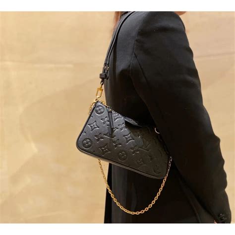 lv easy pouch on strap black|easy pouch on strap louis vuitton.